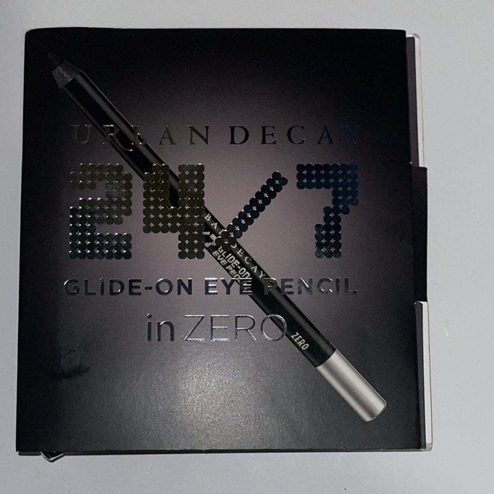 Urban Decay 24/7 Glide On Eye Pencil.